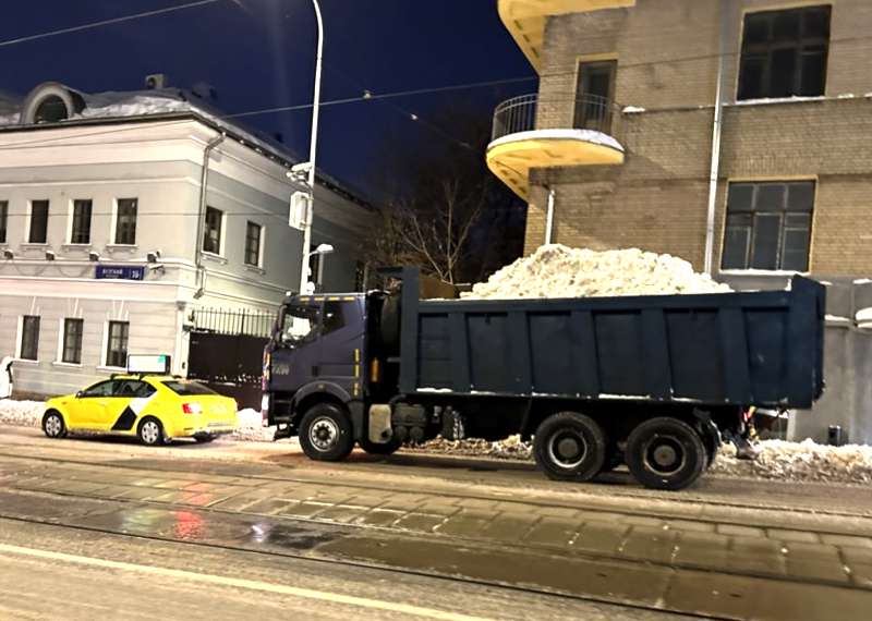 Хватает ли Москве снегоуборочной техники?