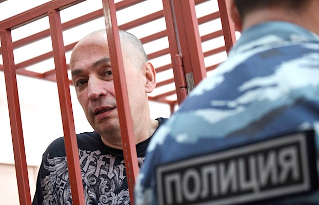 Шестун намерен судиться из-за ста рублей, арестованных на его счетах