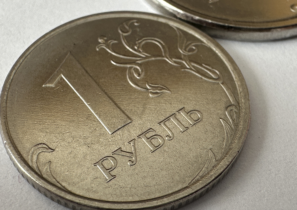 Эксперты назвали ориентир для курса рубля на вторую половину 2026 года