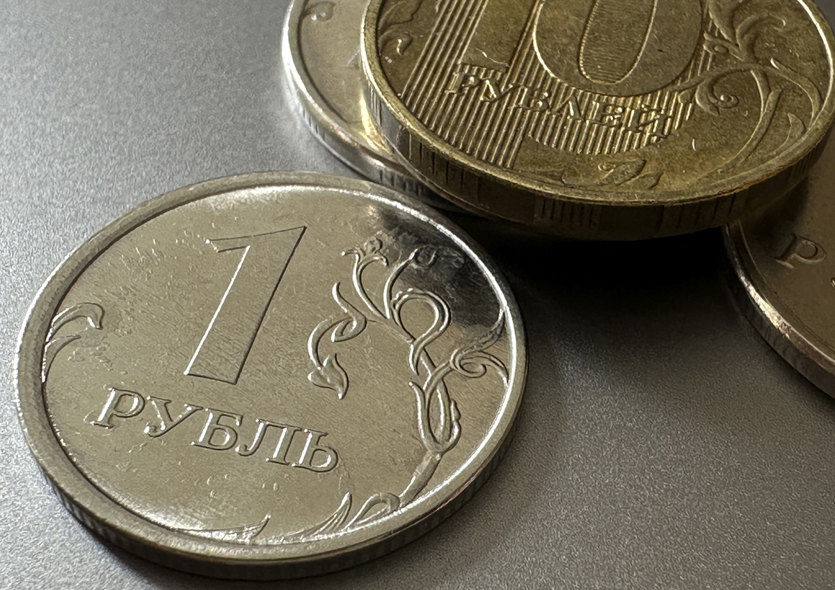 Грозит ли России «валютный шторм»?