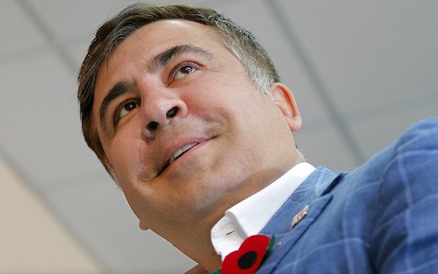 ЦРУ послало Саакашвили на футбол