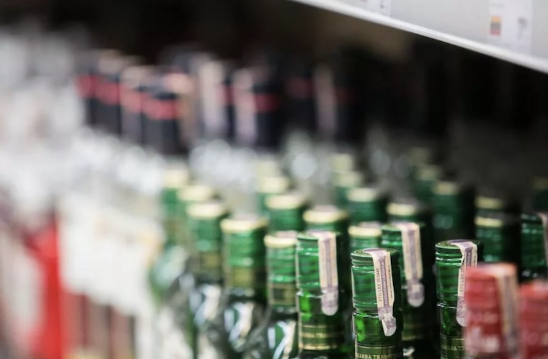 В России предложили запретить продажу алкоголя с понедельника по четверг
