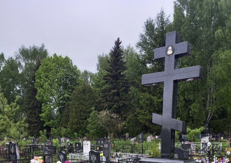 Стали известны подробности несанкционированного подзахоронения на Воскресенском кладбище