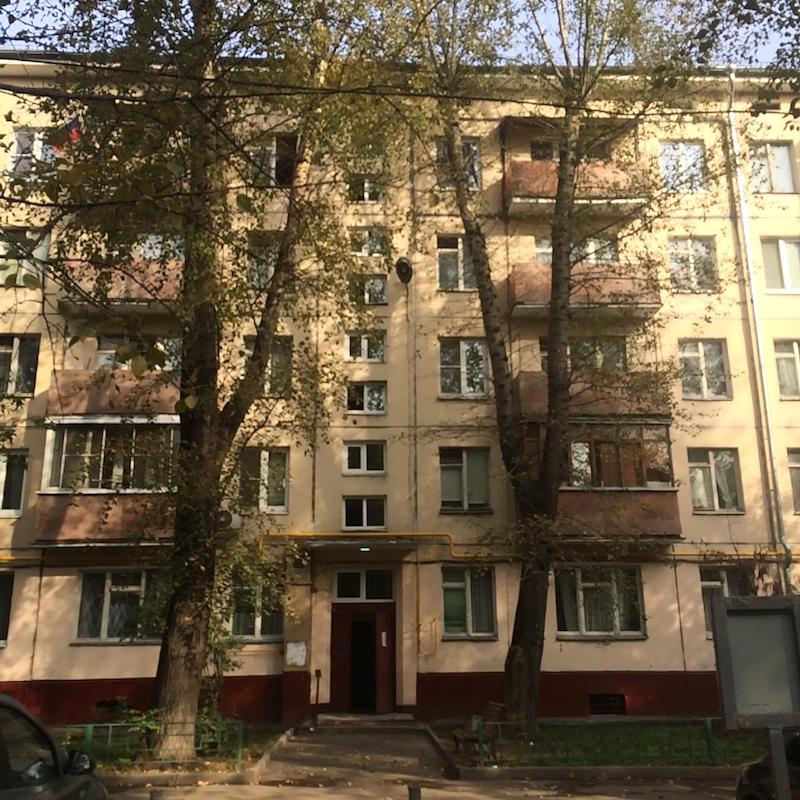 Жители Даниловского района, чей дом попал в программу реновации, боятся приостановки стройки из-за протестных акций
