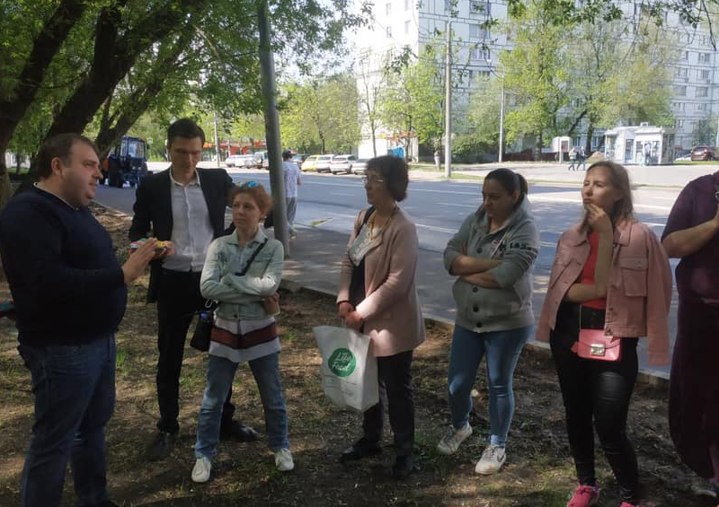 Жители Зюзино собирают подписи против внезапного благоустройства на Сивашской