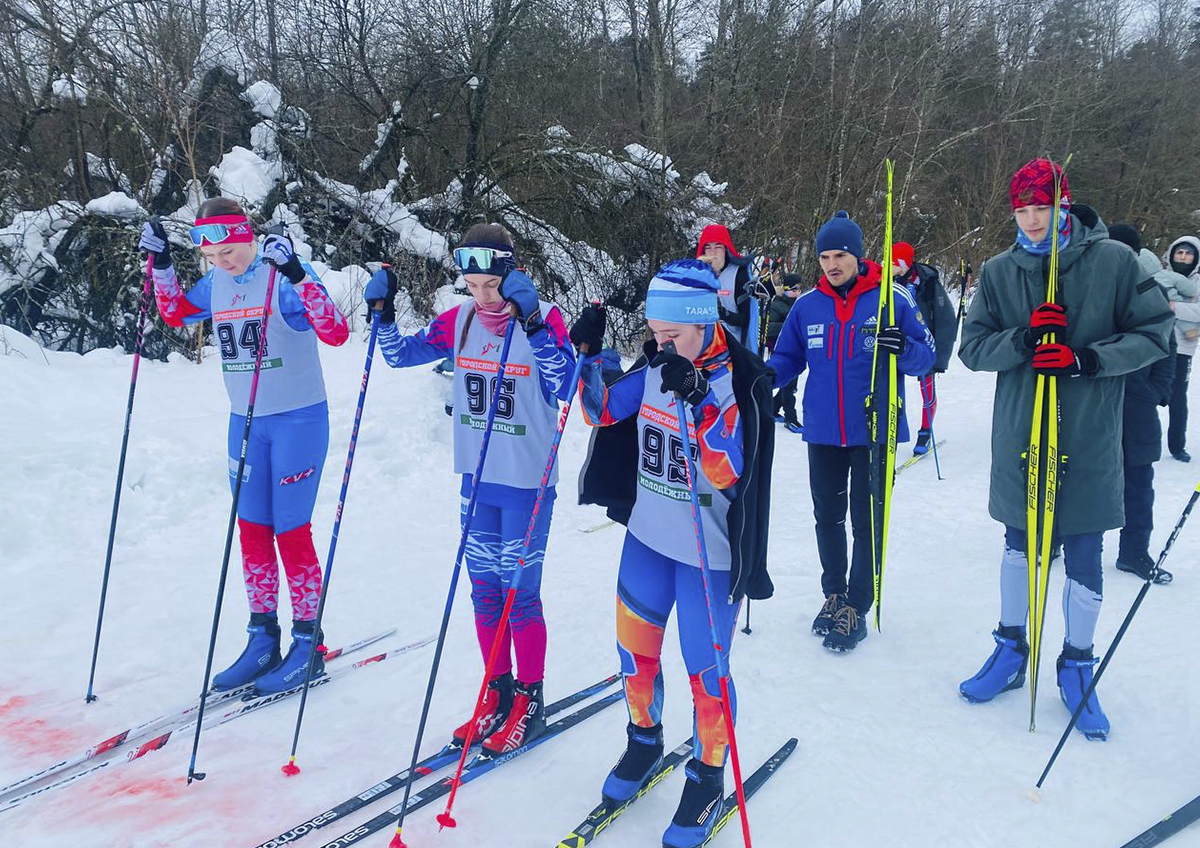 Созданная энтузиастом лыжная трасса в Подмосковье собирает сотни спортсменов