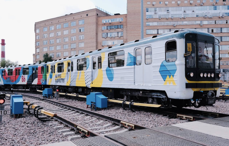 В московском метро запустят поезд с граффити