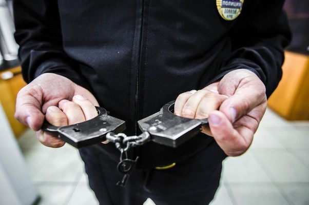  В Москве задержали подозреваемого в покушении на кражу из банкомата и хранении боеприпасов