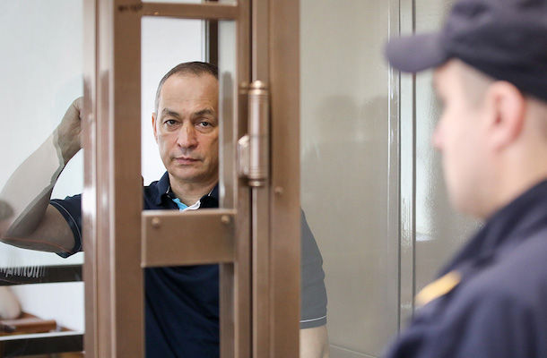 В Серпухове прошли обыски у сотрудников подконтрольных Александру Шестуну СМИ