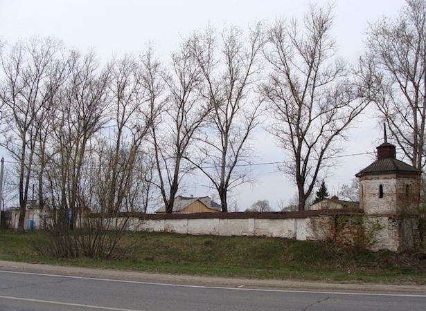 В Серпуховском районе построят развлекательный центр на месте захоронения солдат ВОВ 