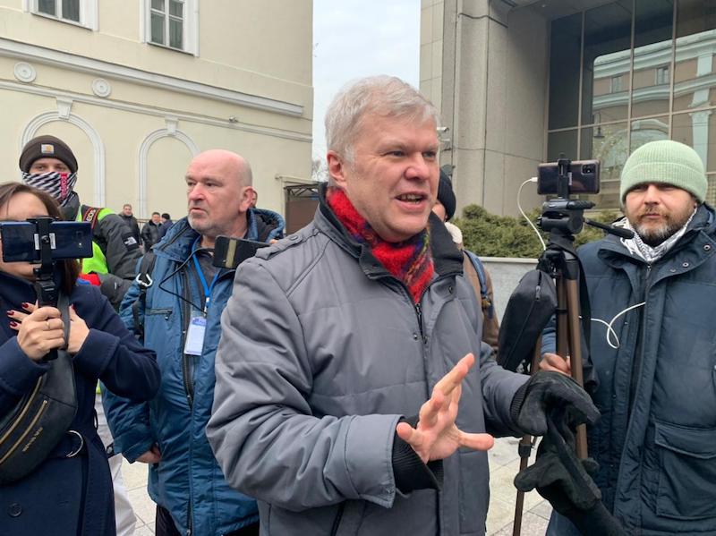 Депутата МГД Сергея Митрохина задержали у здания Совета Федерации