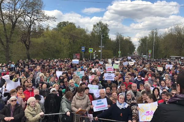 Митинг за снос пятиэтажек прошел в Кузьминках
