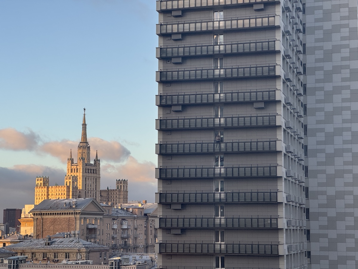 Малые компании превращаются в зависимых поставщиков