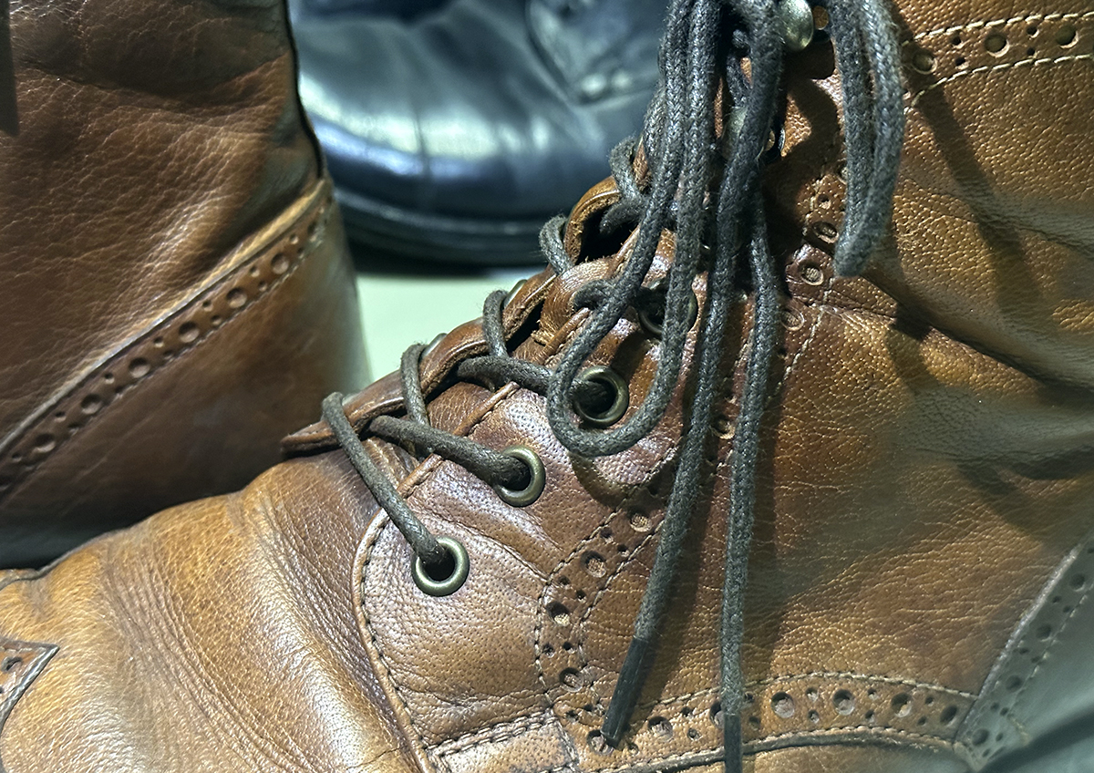 Мастера по ремонту обуви заговорили о металлических набойках