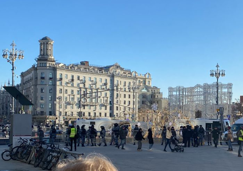 Пушкинскую площадь оцепила полиция, есть задержанные