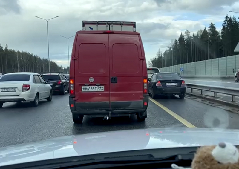 Автовладельцы сообщают о многокилометровой пробке на платном участке Минского шоссе