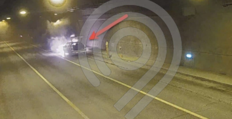 Движение в Лефортовском тоннеле полностью перекрыто из-за возгорания автомобиля
