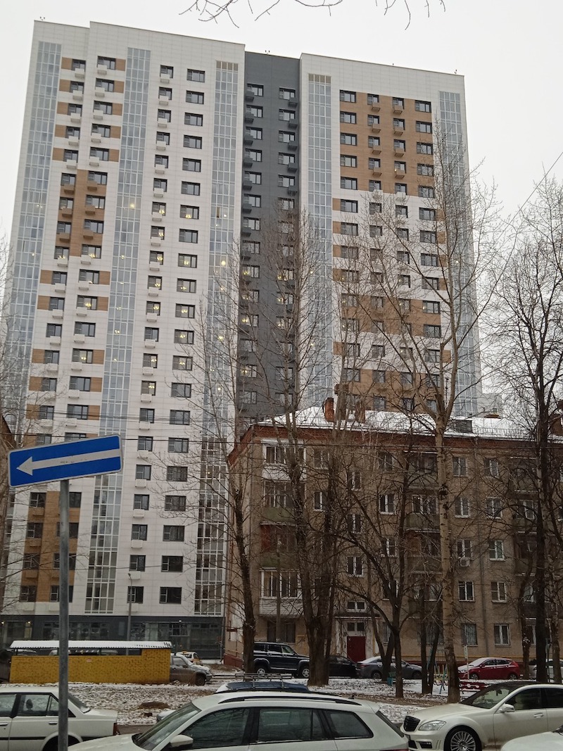 Жителям района Ивановское сообщили, когда их переселят в реновационный дом, куда якобы заехали неизвестные