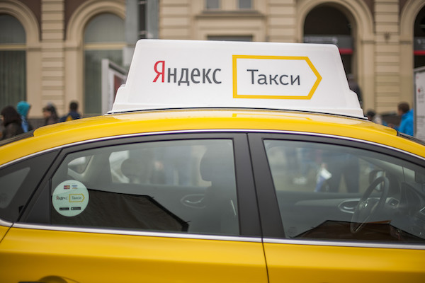 Яндекс.Такси стал самым популярным агрегатором среди водителей такси в Москве