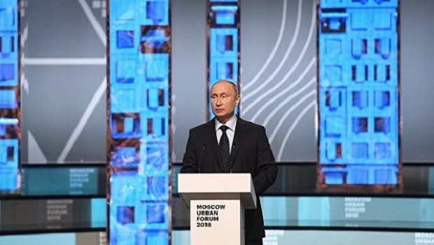 Владимир Путин высоко оценил общественные пространства парка «Зарядье»
