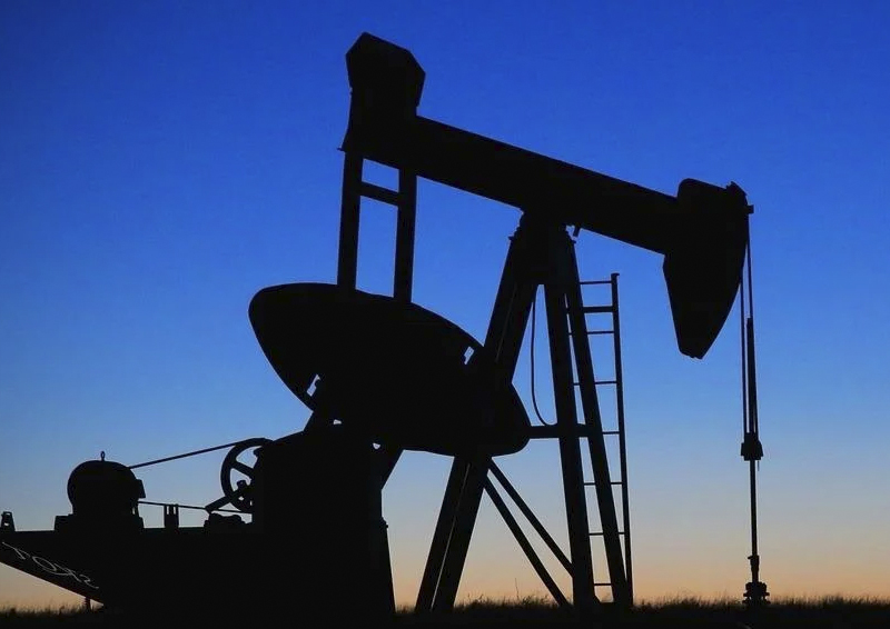 Российский нефтяной экспорт становится «сырым», а НПЗ могут остаться не у дел