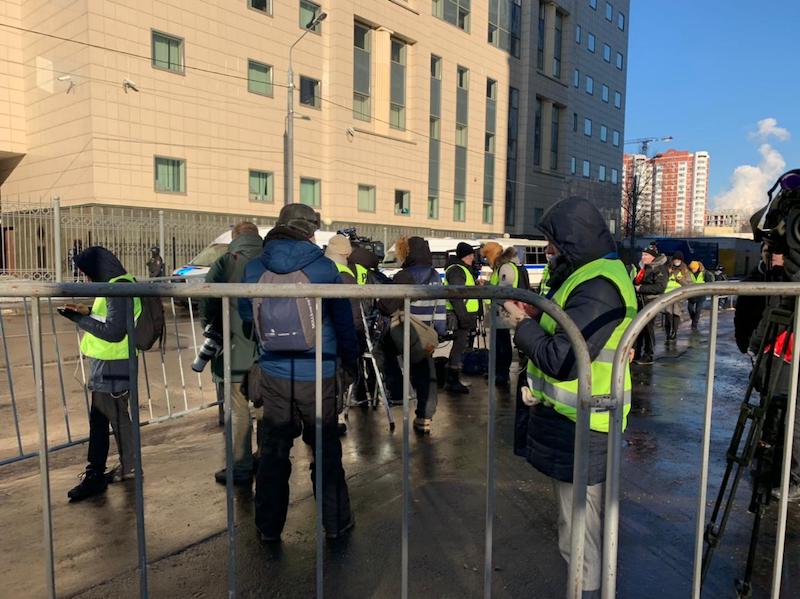 Правозащитники заявили о нарушении прав журналистов в связи с недопуском в здание Мосгорсуда