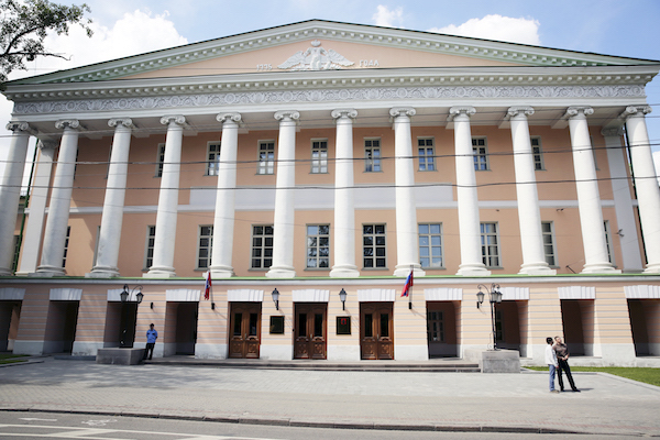 Мосгордума приняла законопроект о гарантиях мэра по программе реновации 