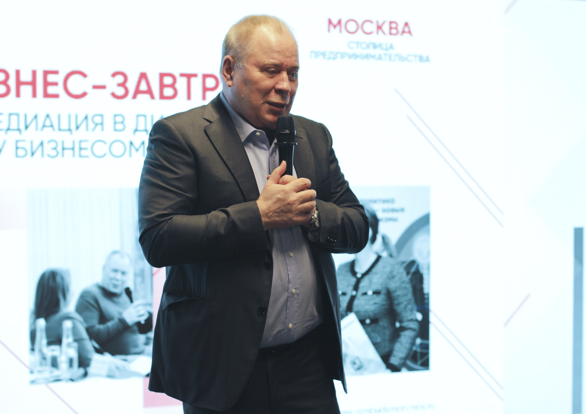 Адвокат Анатолий Кучерена рассказал, зачем медиаторам психологическая помощь