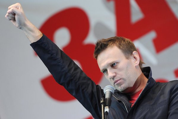Навальный требовал повысить пенсионный возраст в 2014 году