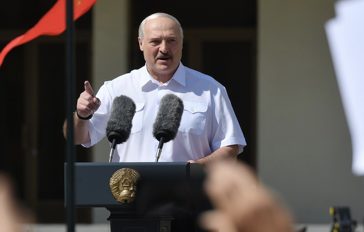 «Лукашенко застрял в горбачевской модели»: экономисты прокомментировали высказывания белорусского президента о закрытии заводов в случае его ухода