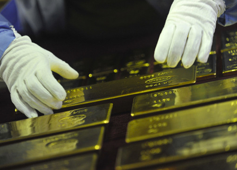 Источник рисков или стабилизатор резервов: экономисты оценили растущий спрос на золото в России
