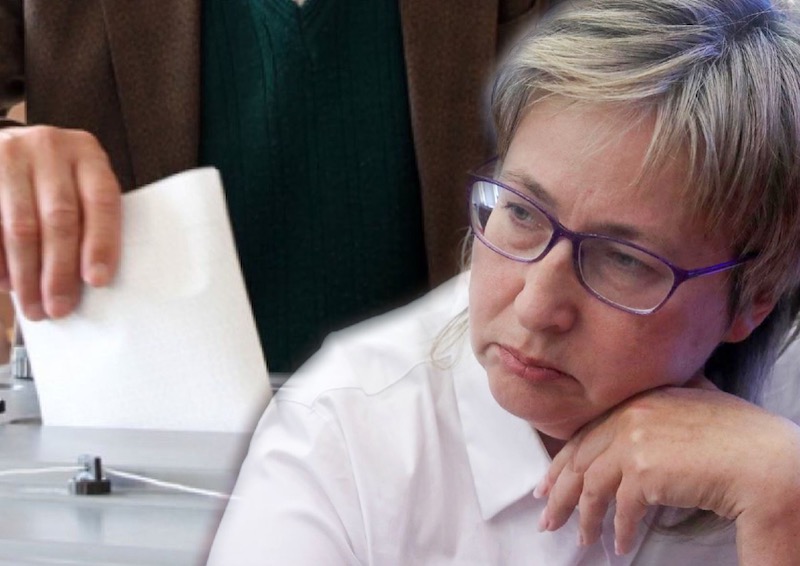 Глава Гагаринского района Елена Русакова заявила о намерении участвовать в выборах сразу в два парламента 