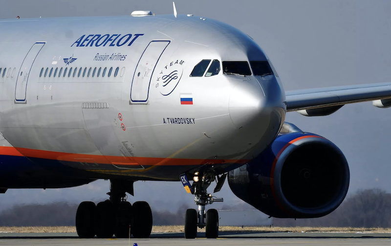 Пассажиров бизнес-класса «Аэрофлота» будут поить шампанским за 3,9 тыс. рублей