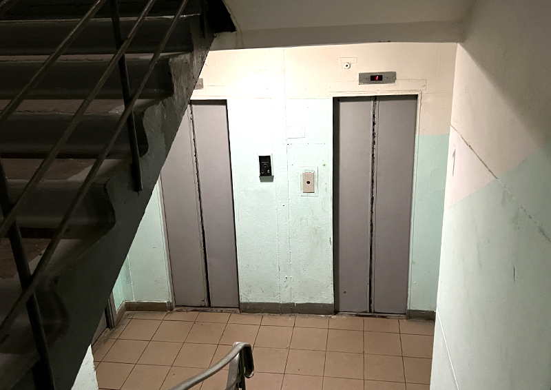 40 тысяч лифтов в российских многоэтажках требуют срочной замены. Где взять деньги?