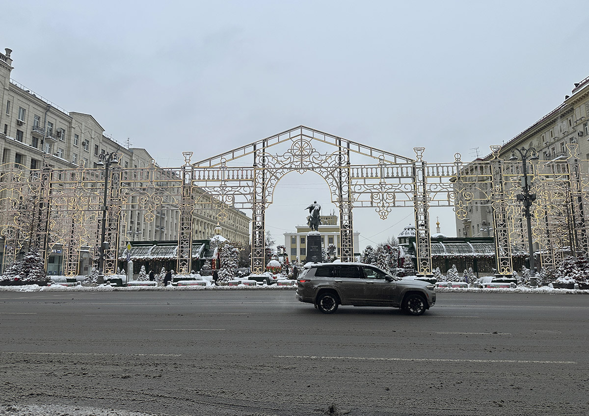 Усилят ли в Москве проверки после обрушения ТЦ в Сибири?