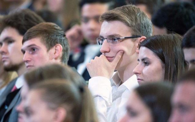 Выпускники московских колледжей будут сдавать итоговые экзамены по международным стандартам