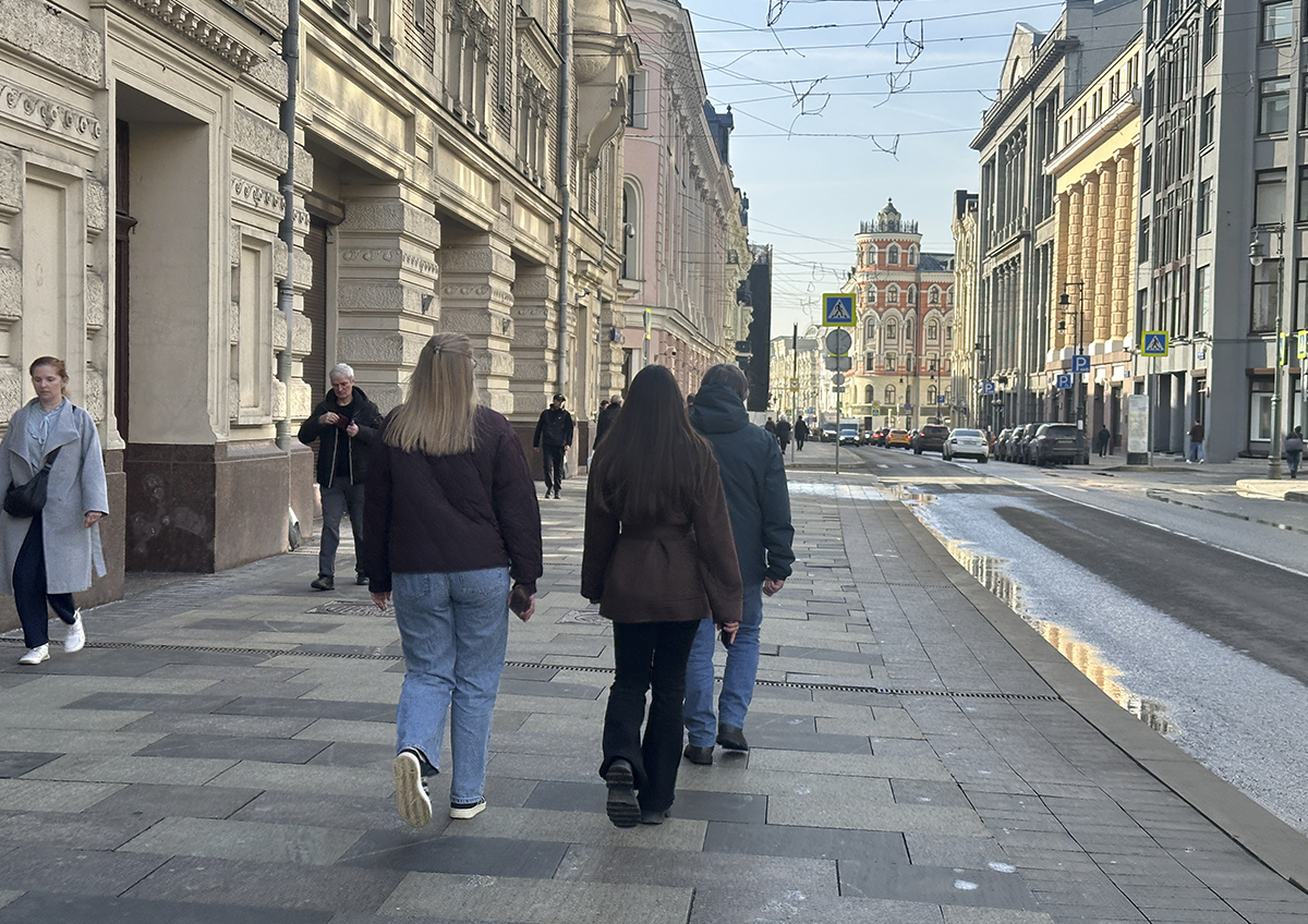 Россияне начали конвертировать рубли в активы