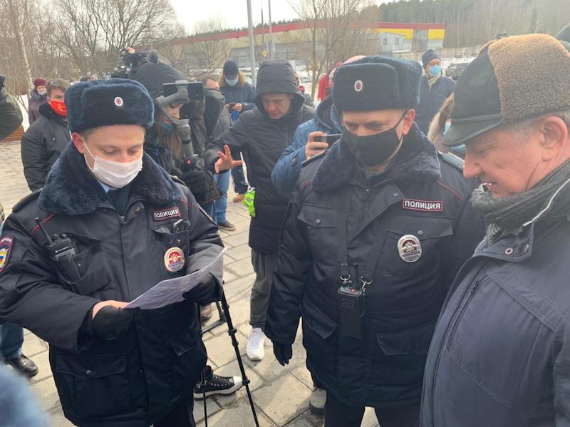 Депутат Рашкин получил предостережение от полиции на встрече против вырубки Ульяновского леса