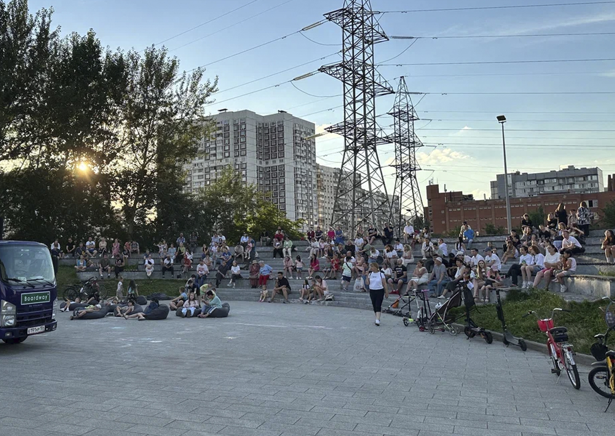 В парке 850-летия Москвы начались кинопоказы под открытым небом