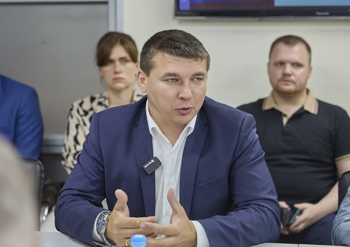 Максим Джетыгенов рассказал о важности работы с молодежью