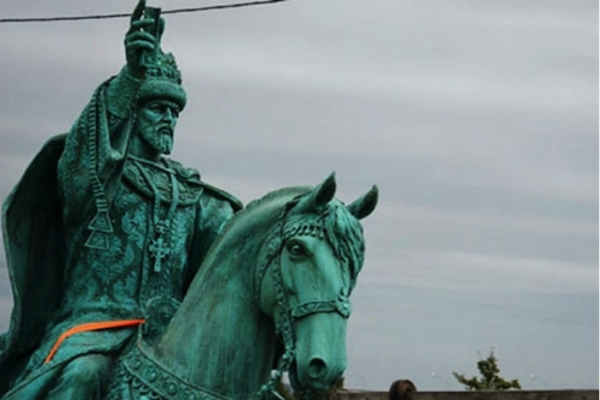 Противники установки памятника Ивану Грозному в Орле требуют провести референдум