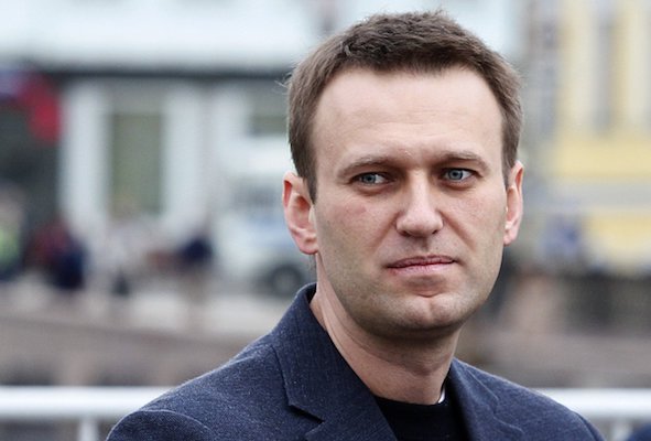 Навального не пустили на сцену на митинге против реновации