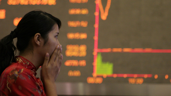 «Пытаются удержаться на плаву»: товарооборот Китая резко рухнул 