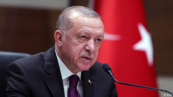 Эрдоган попросил Путина не мешать воевать с Сирией