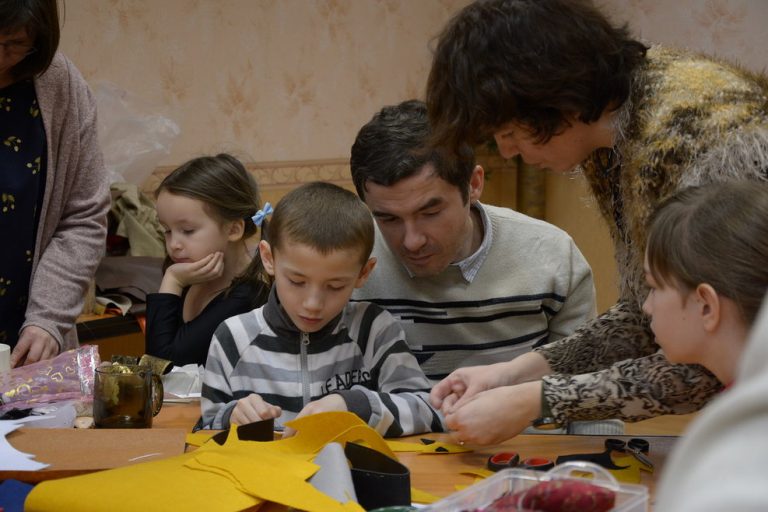В спальных районах Москвы появятся мастерские семейного творчества