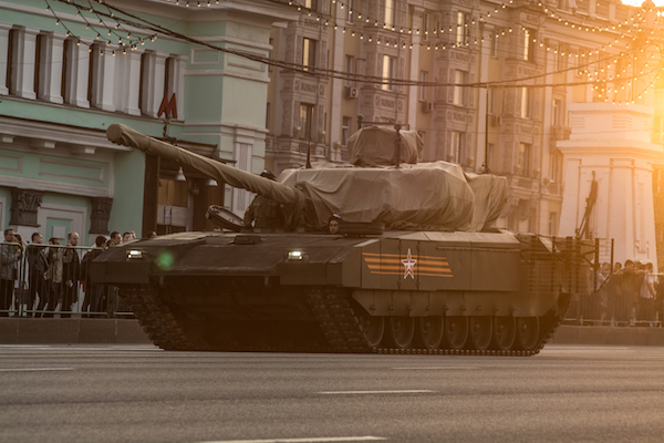 Предварительные испытания танка Т-14 «Армата» завершатся в 2018 году