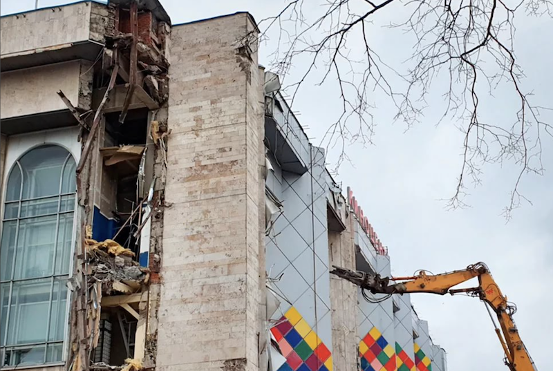 Депутат Мосгордумы сообщил о незаконных строительных работах на месте бывшего КЦ «Соловей»