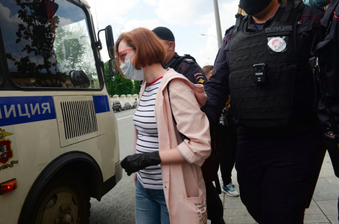 Пикеты в поддержку задержанных в Москве журналистов продолжатся 29 мая