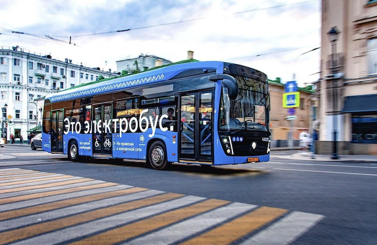 Автоэксперты не видят ничего ужасного в замене «медлительных троллейбусов» на электробусы