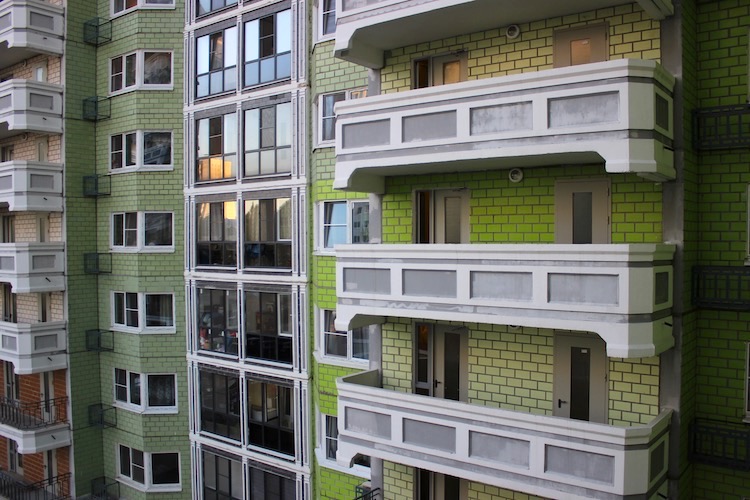 Жители Академического района Москвы добиваются экспертизы реновационных домов